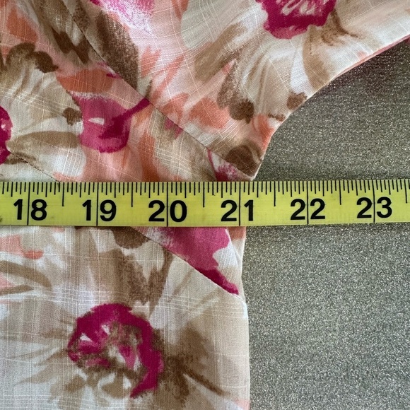 Karen Scott Pink Floral Button Down Shirt with Notched Collar(829) - Picture 12 of 14